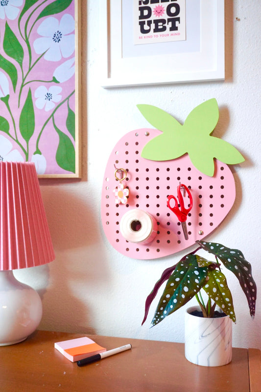 Strawberry Pegboard (*original style)